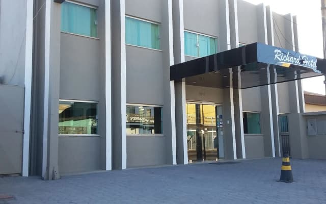 Richard Hotel