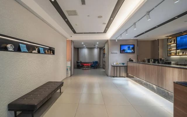 HanTing Hotel (Shijiazhuang Heping East Road)
