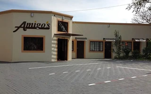 Amigos Bed & Breakfast