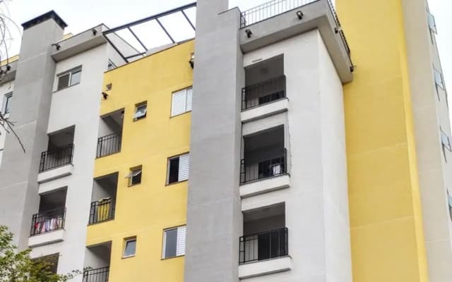 Apto Centro Ubatuba com Varanda Gourmet, Suíte e Piscina
