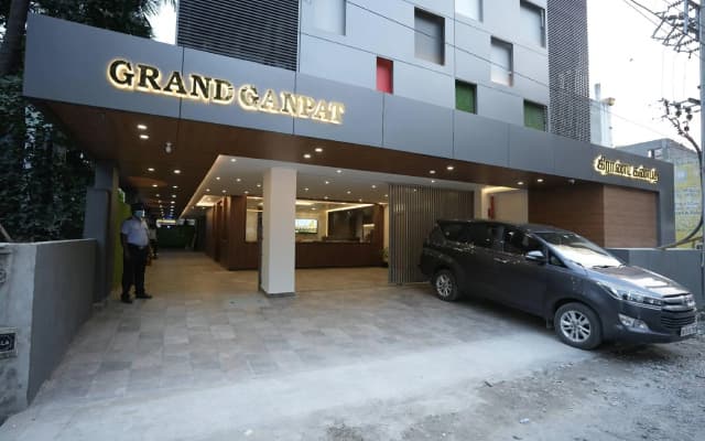 Grand Ganpat