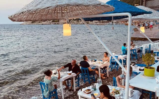 Giritli Rum Meyhanesi & Butik Otel