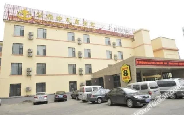 Super 8 by Wyndham Jinan Central Bus Station West Gate