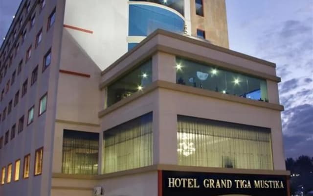 Hotel Grand Tiga Mustika