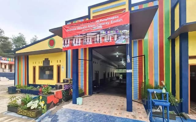 Pesona Wisata Alam Ciparay Endah