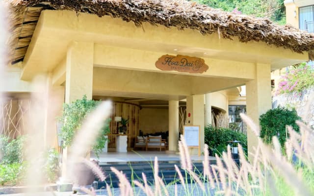 Cat Ba Island Resort & Spa
