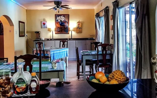 Hlulala Guest House