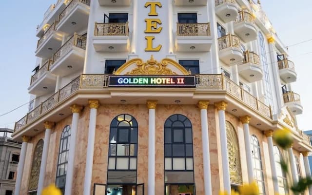 Golden Hotel 2