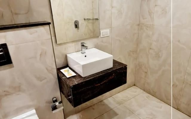 Satyam Room