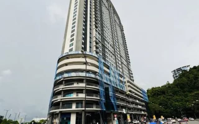 JQ#09 City View Slide LoftBed 2R1B 5Pax Near Suria Mall, Gaya St, Sicc