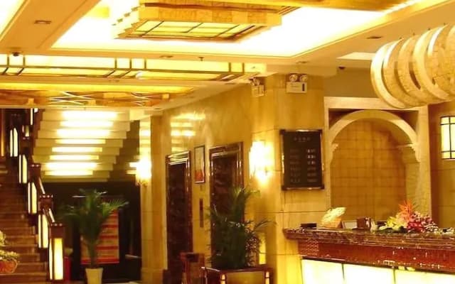 Kunming He Ri Jun Hotel