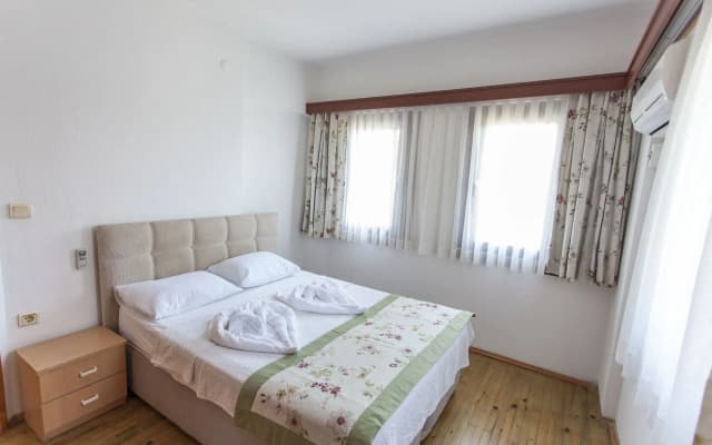Mevsim Otel