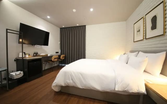 Brown Dot Hotel Busan Sajik Stadium