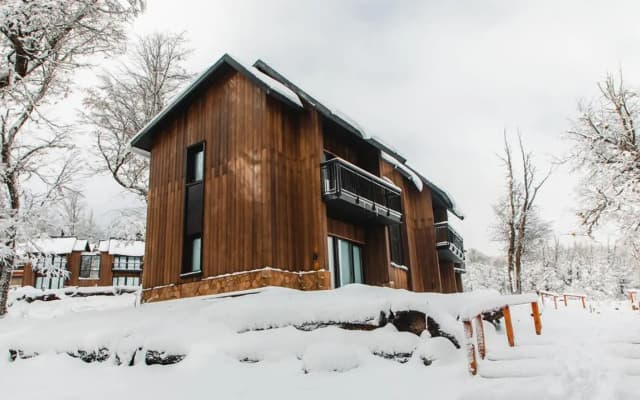 El Refugio Ski & Summer Lodge 1484