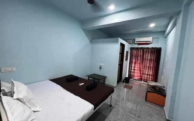 Born 4 tours # Kihim Beach resort