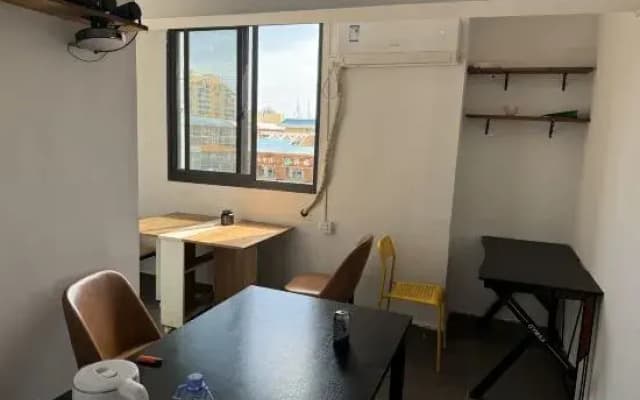 ISU Hostel(Sanya Pedestrian Street Seaview Store)
