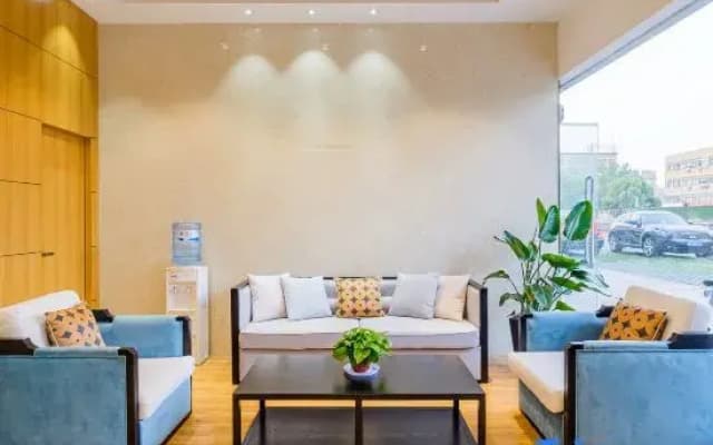 Liz Enjoy Hotel (Yaohan Store)