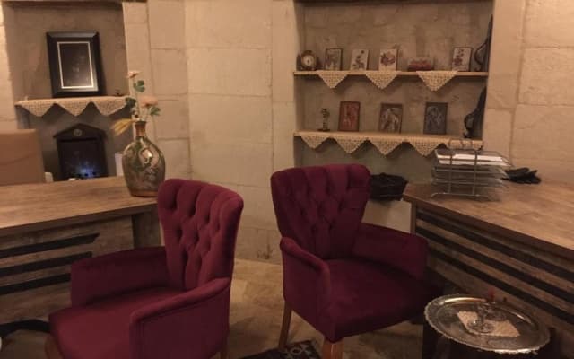 Mosaic Cave Hotel