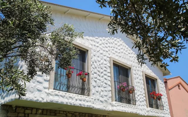 Huzurla Otel