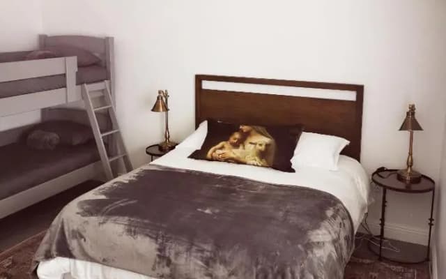 10 Jock Meiring Guesthouse Unit 2