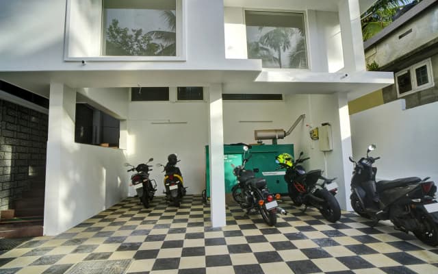 Super Hotel O Crystal Executive Suites