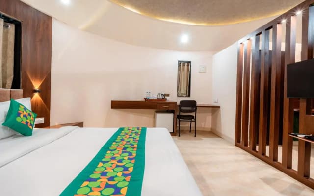 Treebo Premium Mowgli's Den Pench Tiger Reserve