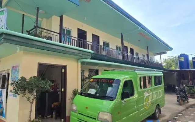 Oyo 1121 Junlyn Apartelle