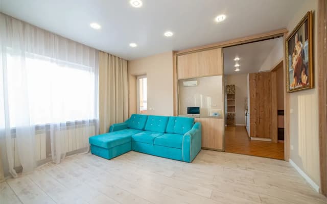 BeGuest на Хохрякова 74