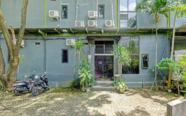 Hotel O Semarang near Bandara Ahmad Yani formerly Rumah Ceria
