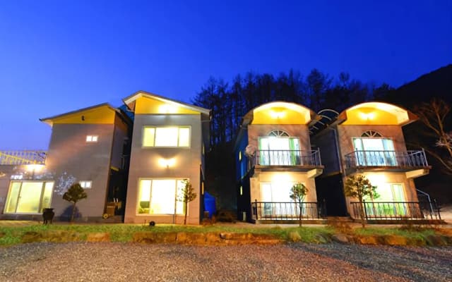Jecheon Neunggangsong Pension