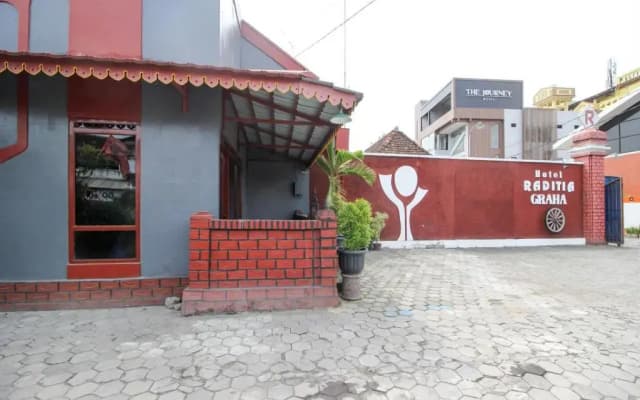 RedDoorz Syariah @ Jalan Menteri Supeno