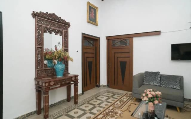 Urbanview Hotel Griya Surya Malang by RedDoorz