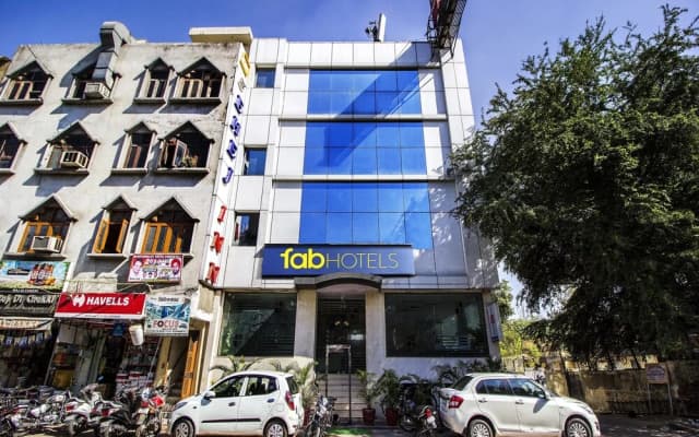 FabHotel Sehej Inn Karol Bagh