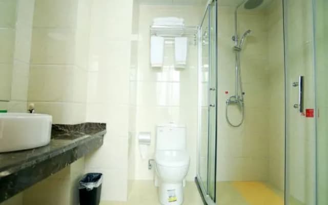 Junshang Business Hotel (Enshi Railway Station)