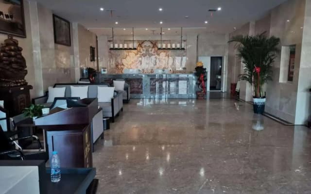 Hetian Huaya Hotel