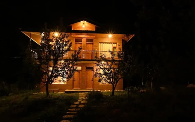 Cascade Mountain Retreat Manali