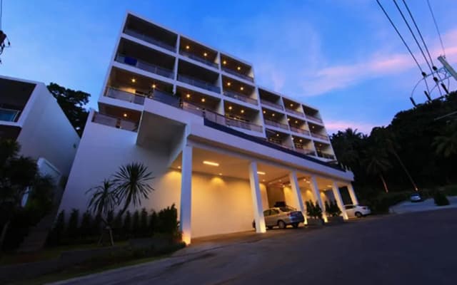 Lae Lay Suites