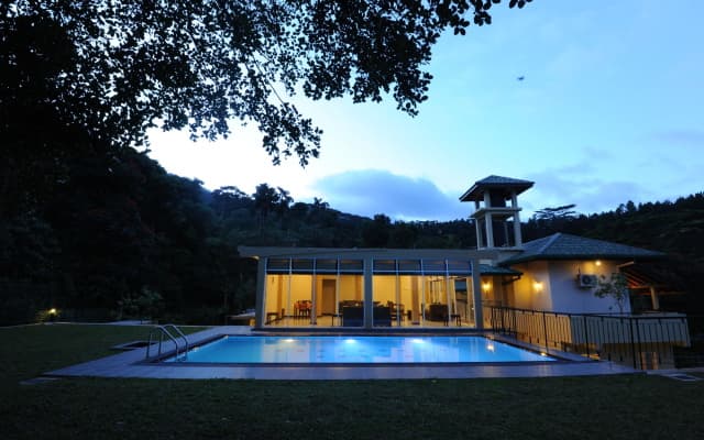 Отель Melheim Kandy Villas