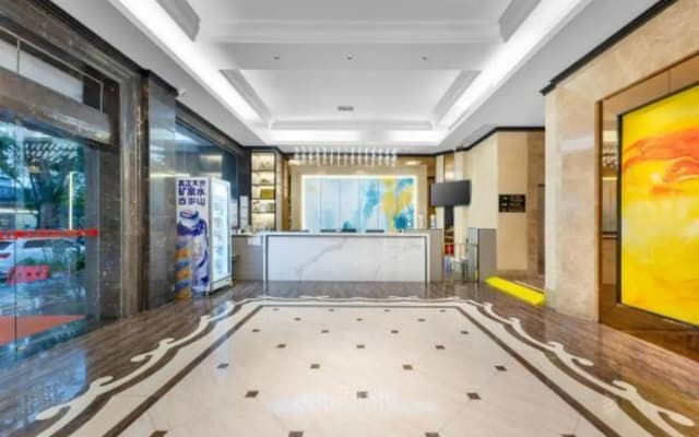 Jieyang Victoria Holiday Business Hotel