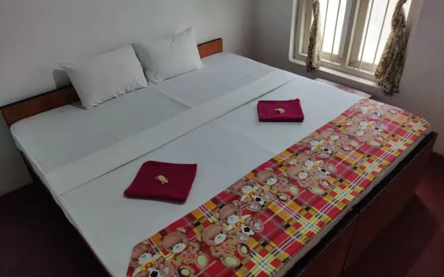Catch the Ella Train Hostel