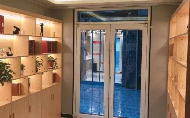 Pudding Yanxuan Hotel (Xi 'an Bell and Drum Tower South Street Fanxiang)