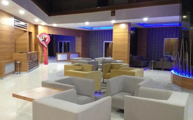 Grand Surmely Business Hotel