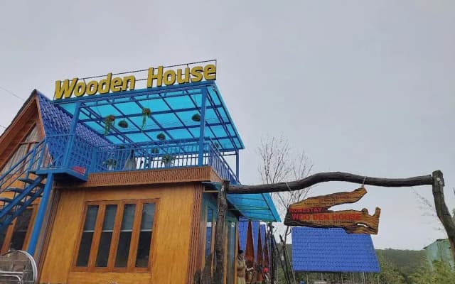 Homestay Wooden House Măng Đen