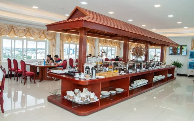7S Hotel Pleiku & Em