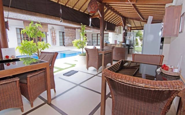 ZEN Rooms Lovina sea shores
