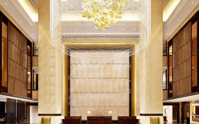 Sheraton Grand Zhengzhou Hotel