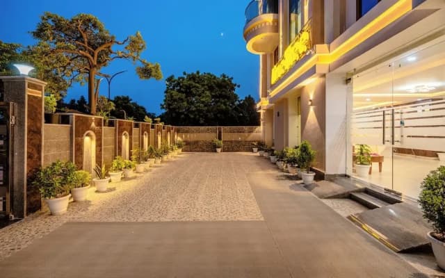Lime Tree Hotel and Banquet Greater Noida