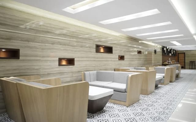 Front One Hotel Papua Lestari