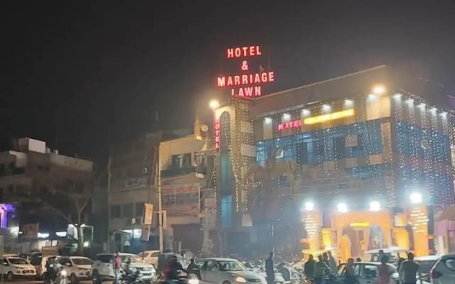 Hotel Celebration