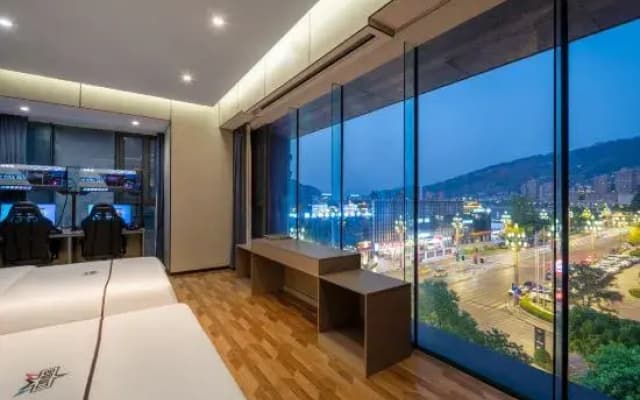 Jiangfeng E-sports Hotel